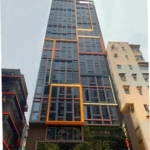 E Hotel